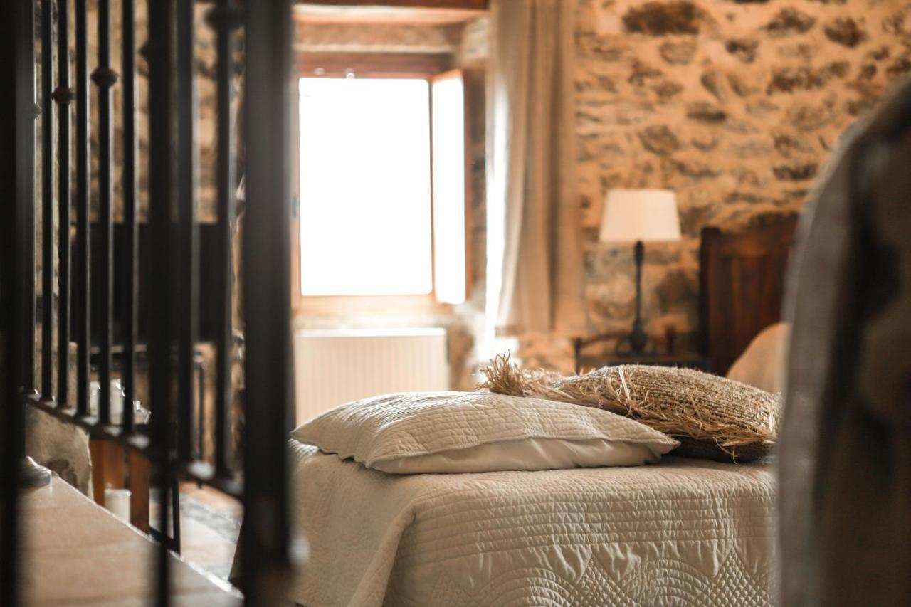 Saint-Laurent-du-Pape Maison D'Hotes Le Hameau De La Mure מראה חיצוני תמונה